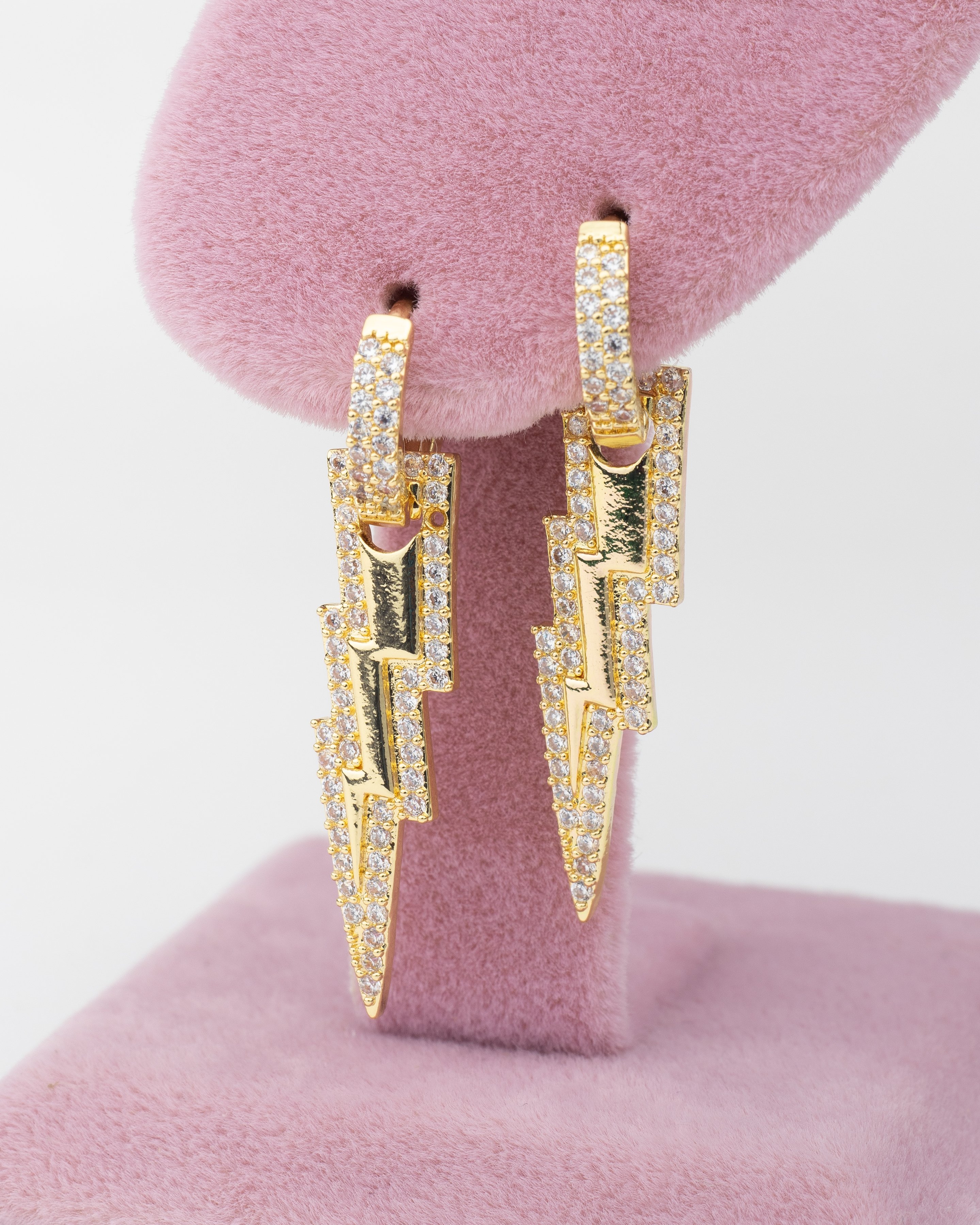 Taşlı Şimşek Küpe