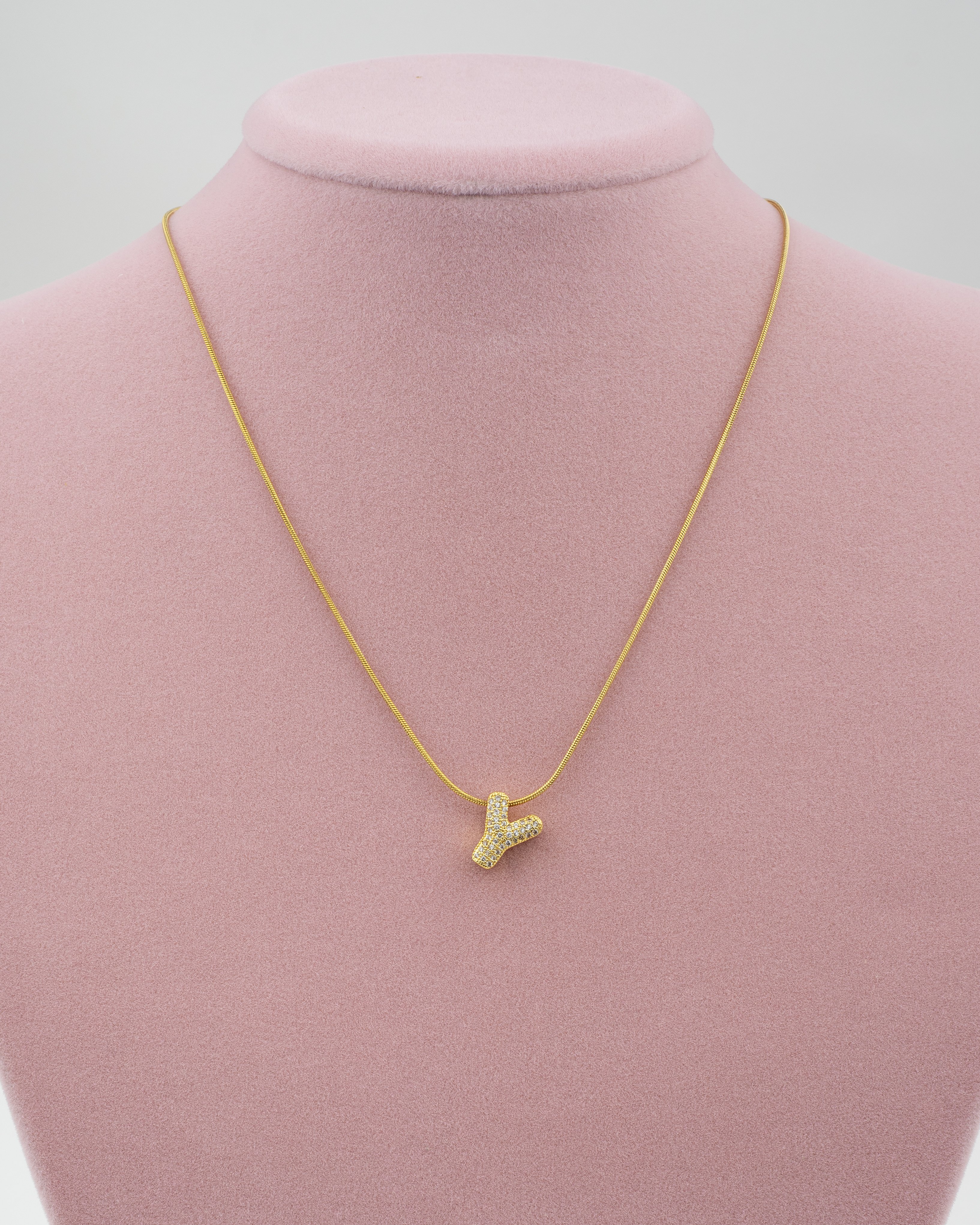 Minimal Y harfi Kolye