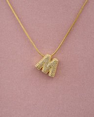 Minimal M Harfi Kolye