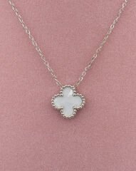 Beyaz Yonca Marka Model Kolye