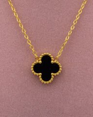 Siyah Yonca Marka Model Kolye