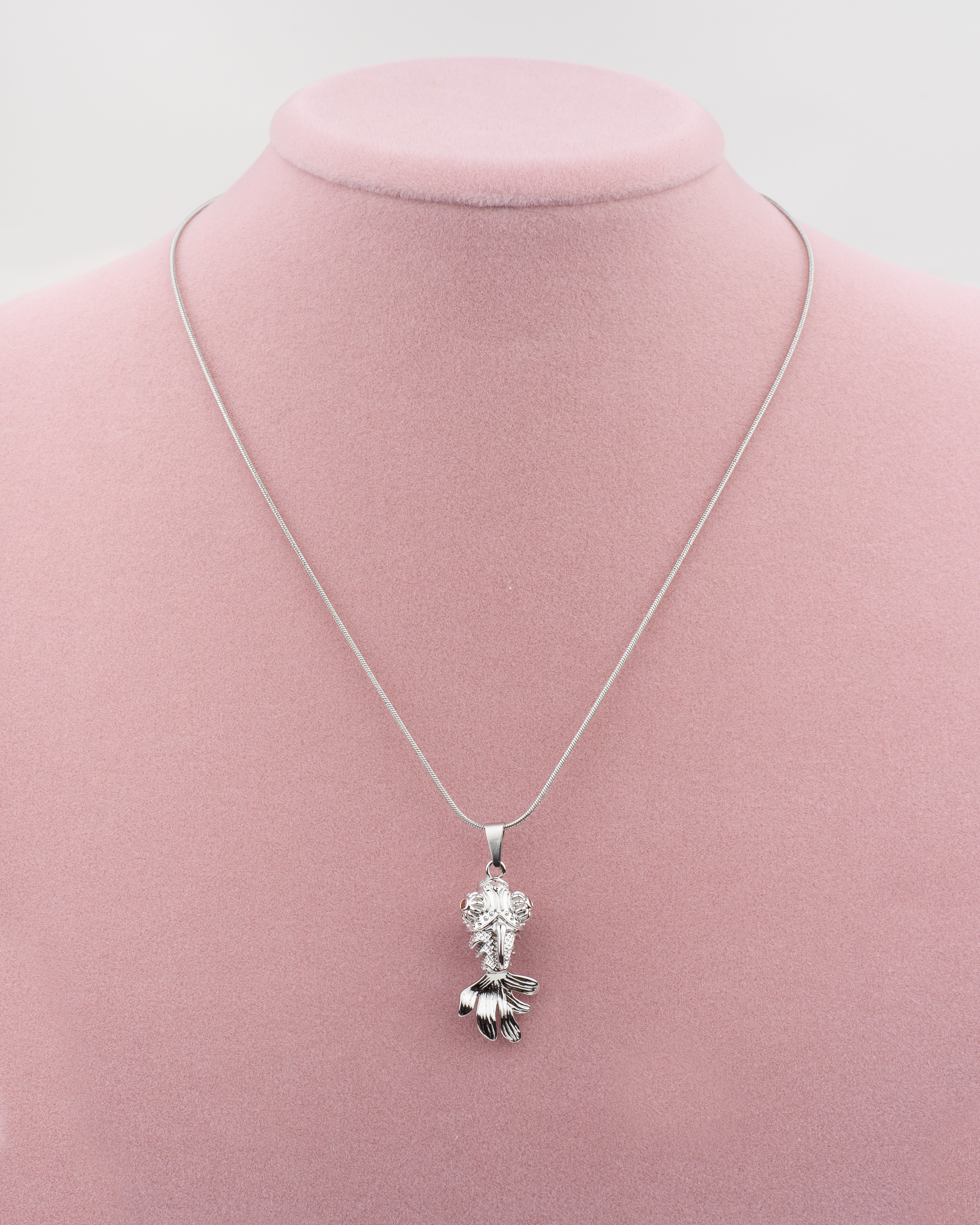 Hareketli Kuyruklu  Balık Kolye