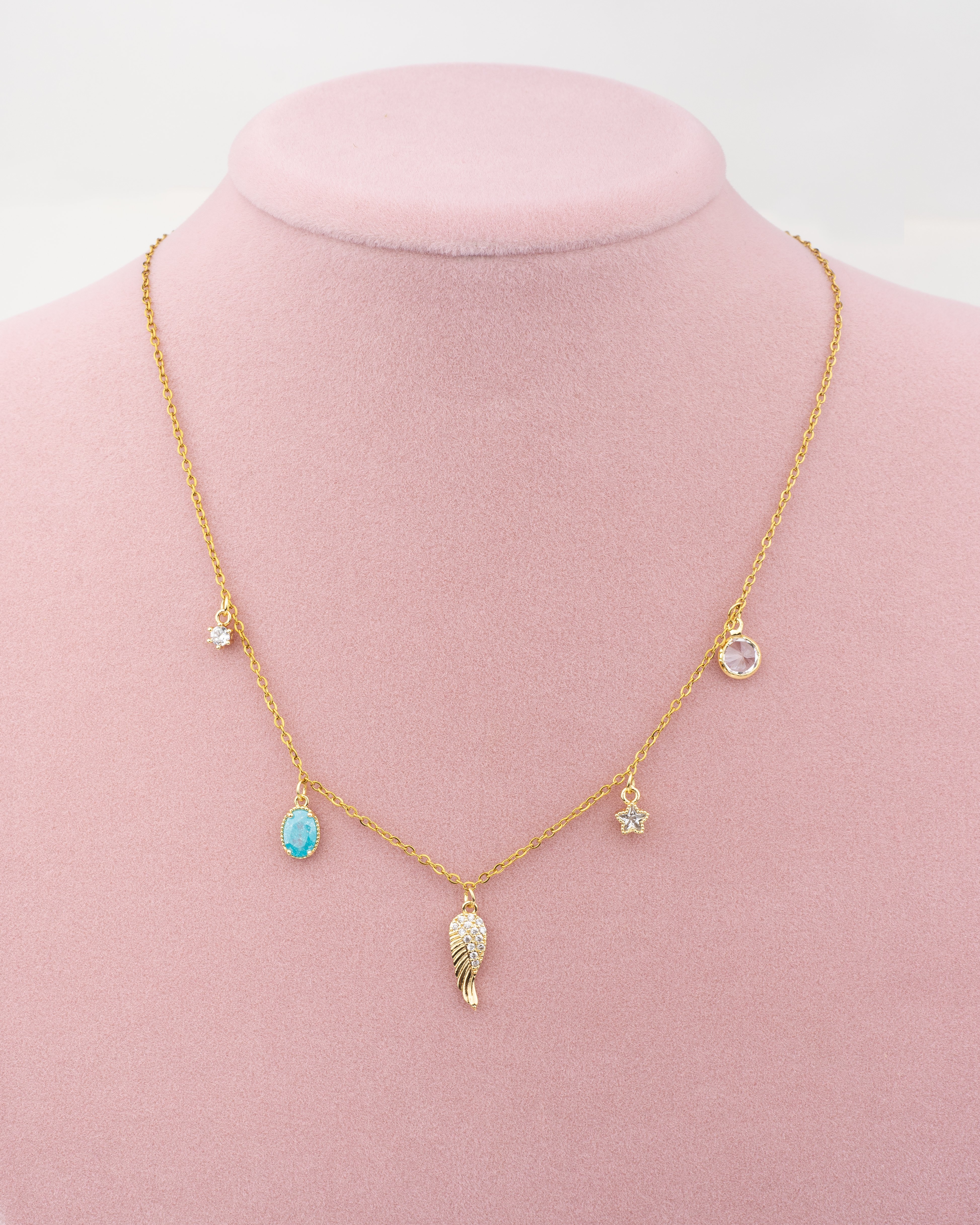 Charm Detay Renkli Kolye