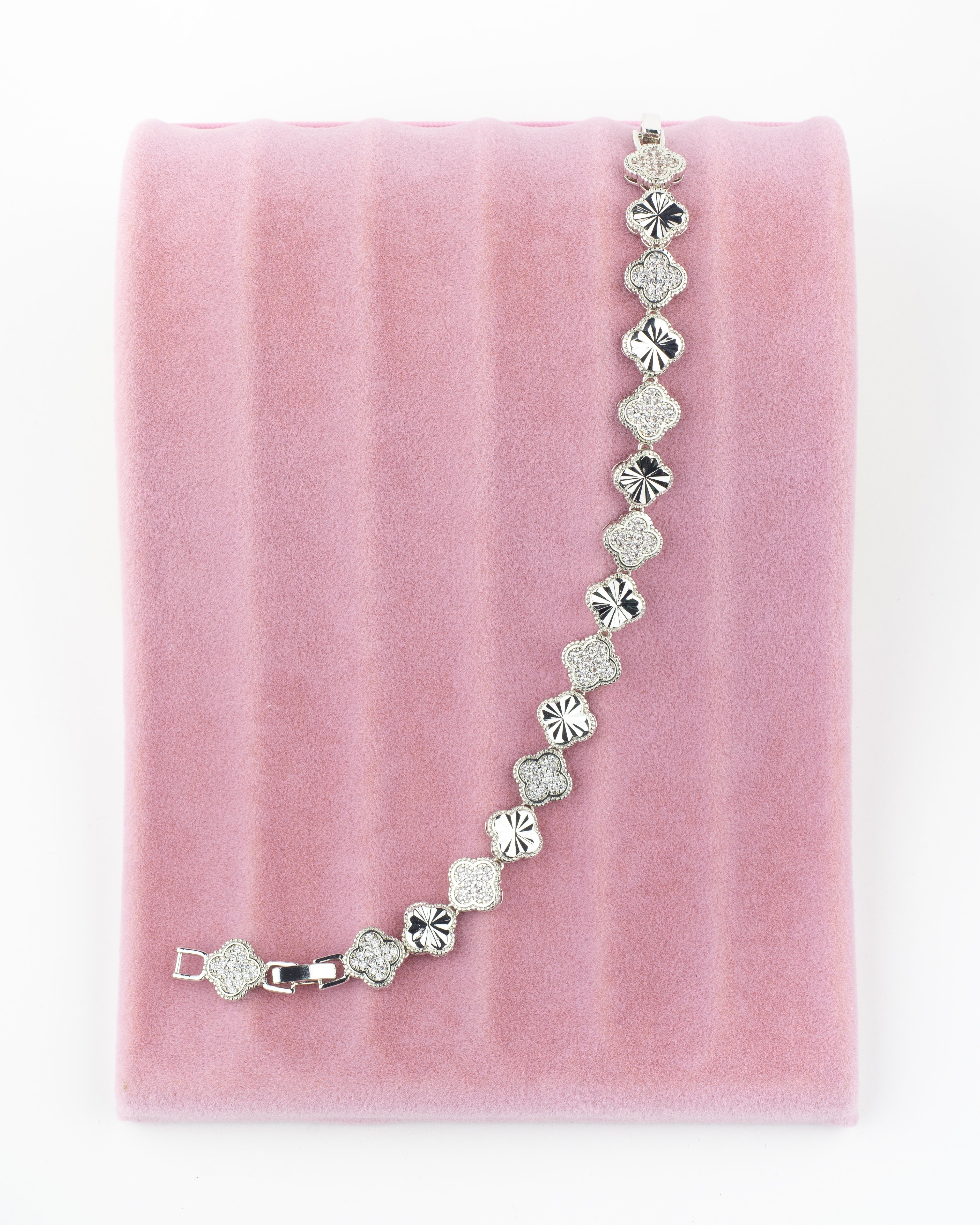 Yonca Taşlı Silver Bileklik