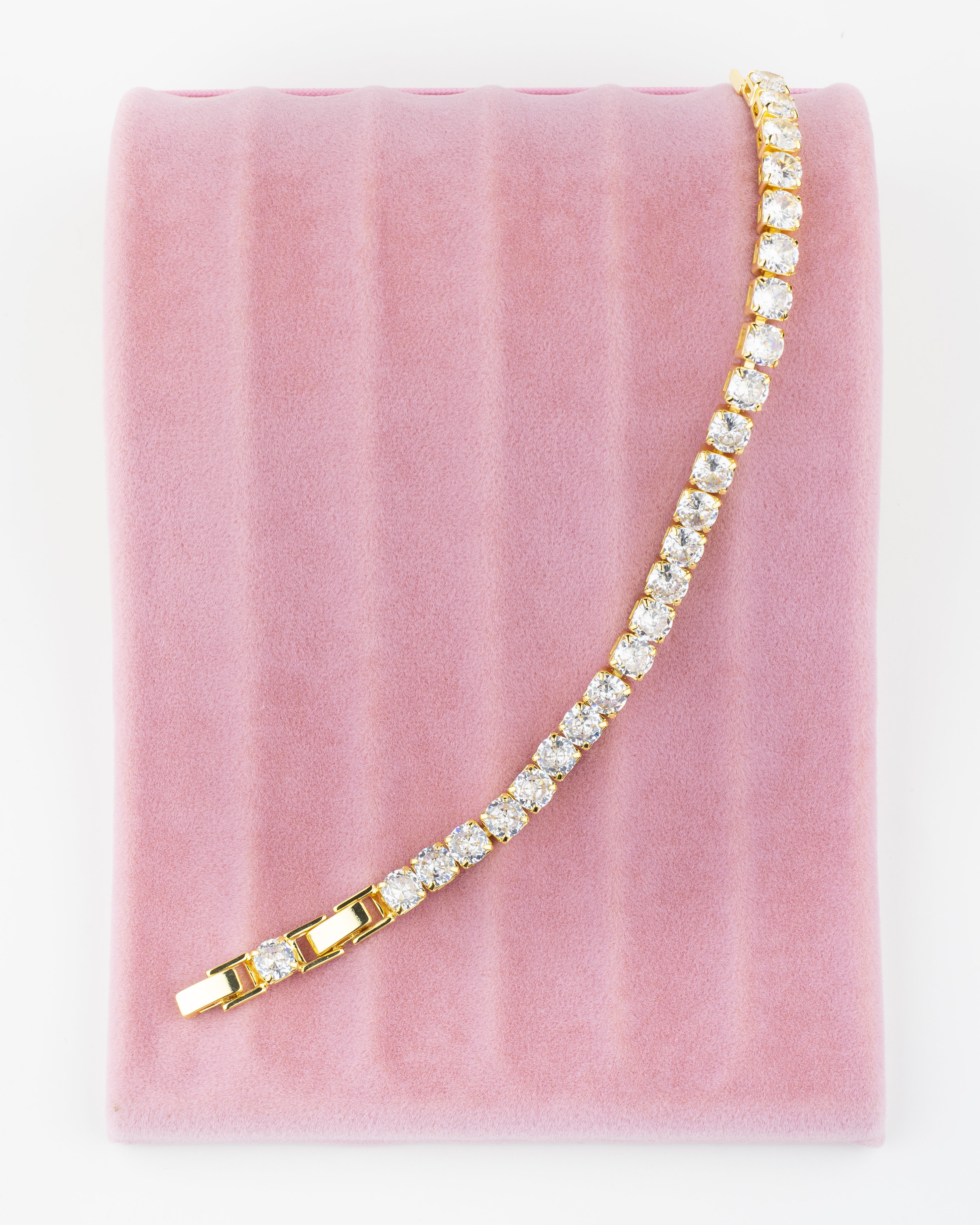 İnce Yuvarlık Taşlı Bileklik