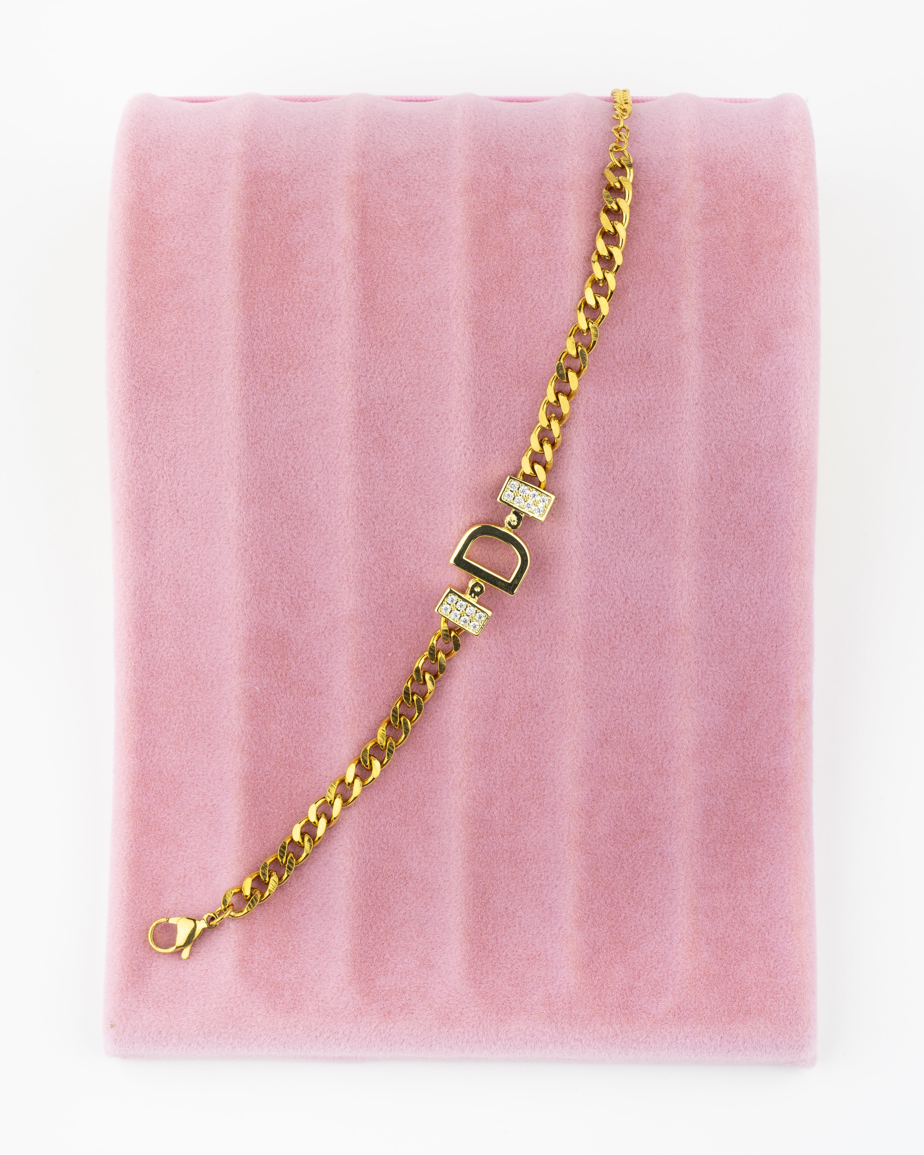 Gold D Harfli Bileklik