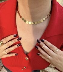 Dokulu Yuvarlak Plakalı Choker Kolye